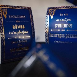 5 cartons de table "citations" bleu nuit & or