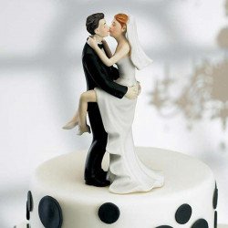 Figurine Couple s'embrassant