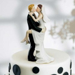 Figurine Couple s'embrassant