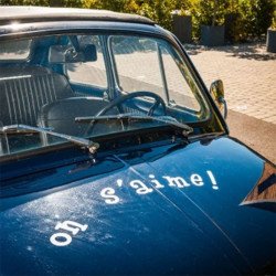 sticker decoration de voiture "on s'aime"