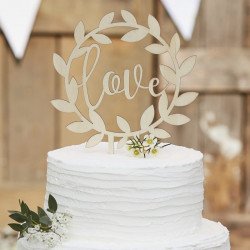 Cake Topper "Love" Bois sur un gâteau pièce montée 15 cm