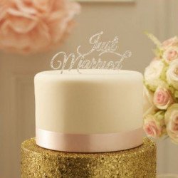 Cake topper "Just married" or 