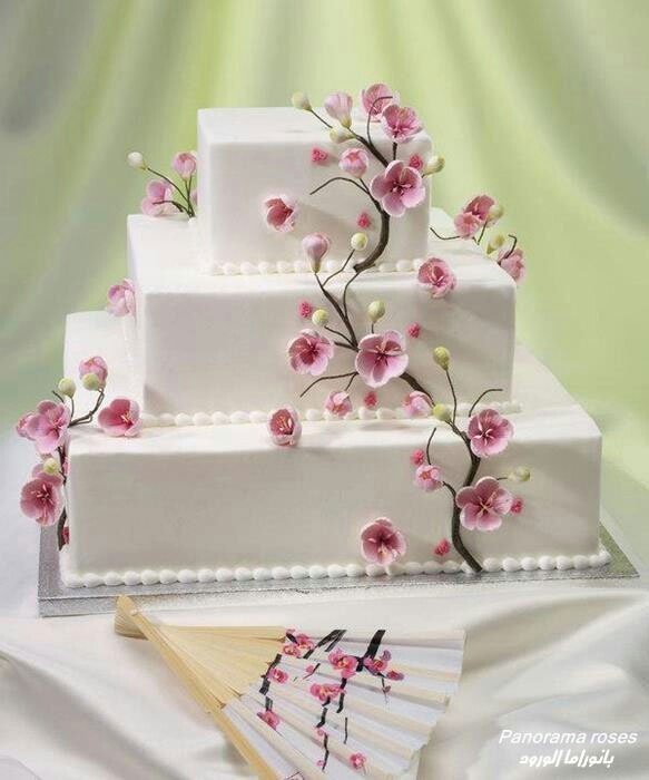 jolie-gateau-mariage-fleuri