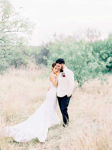 mariage-original-désert-mariés-photo